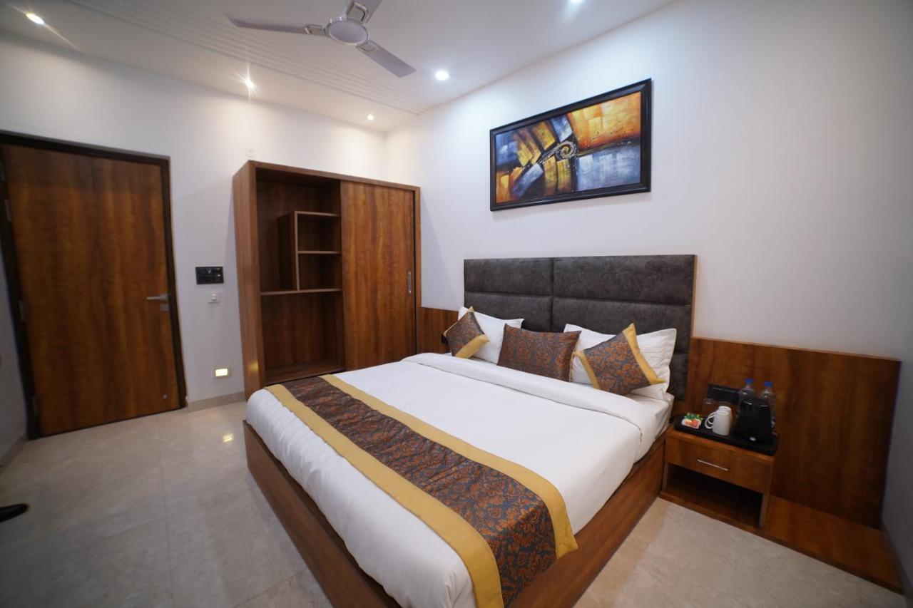Hotel Elite - 5 Mins From Golden Temple Амритсар Екстериор снимка