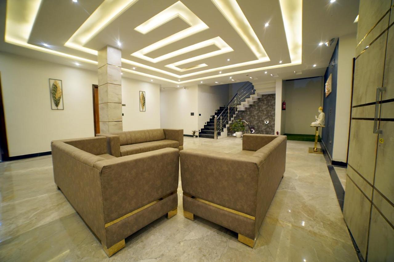 Hotel Elite - 5 Mins From Golden Temple Амритсар Екстериор снимка