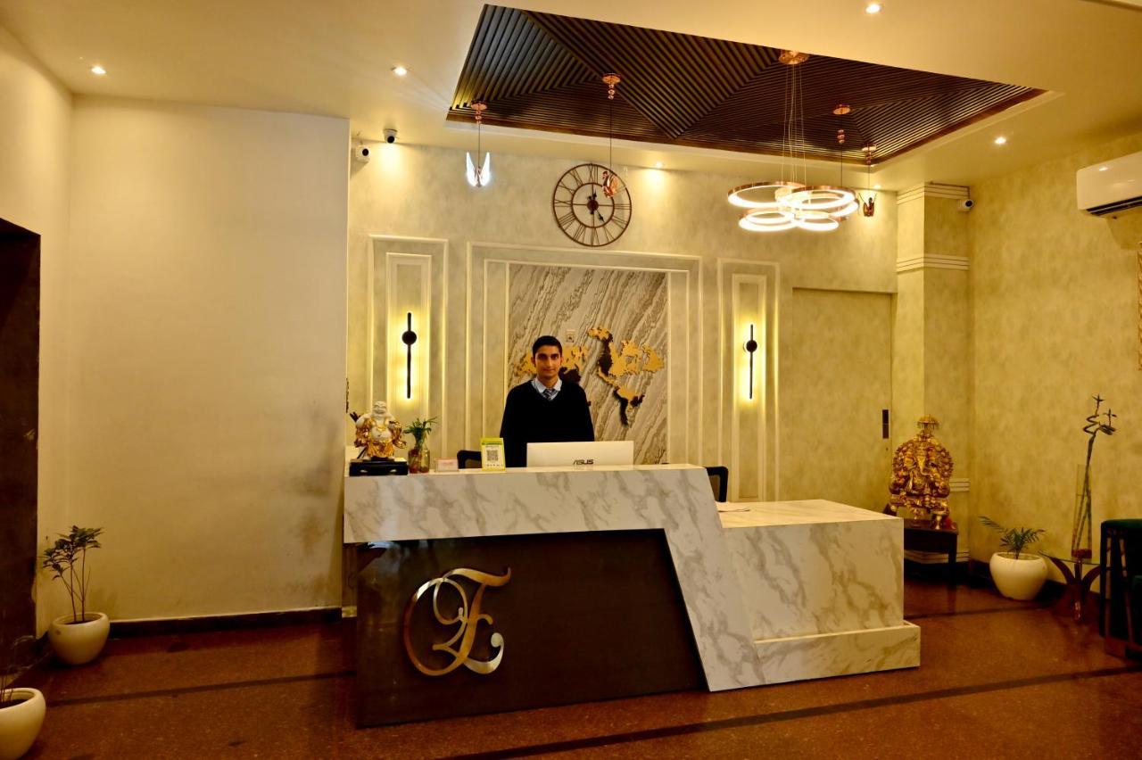 Hotel Elite - 5 Mins From Golden Temple Амритсар Екстериор снимка