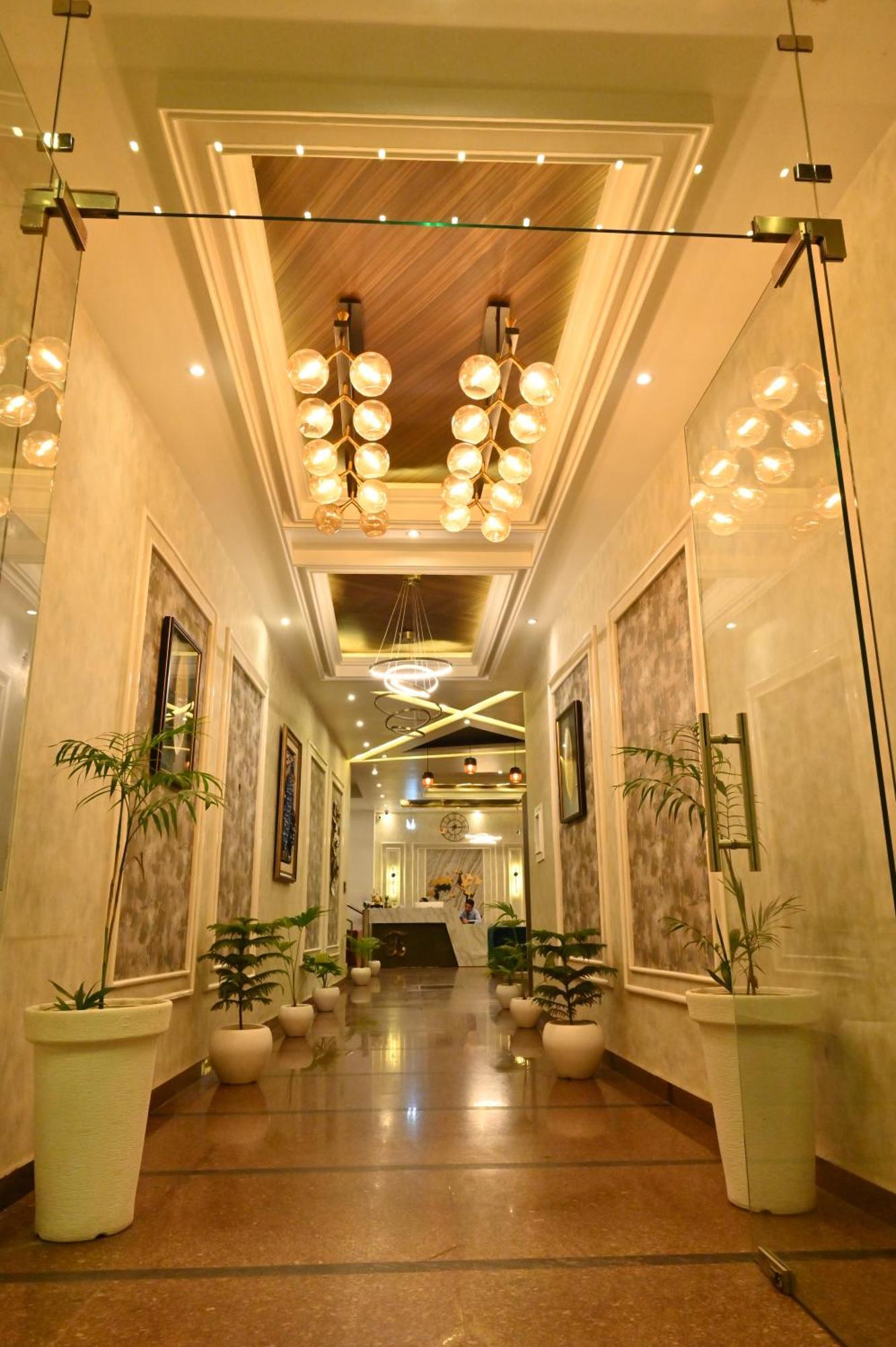 Hotel Elite - 5 Mins From Golden Temple Амритсар Екстериор снимка